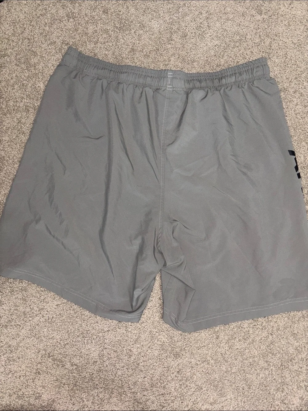 Under Armour Men’s Gray Athletic Training Shorts with Side Logo men’s extra larg